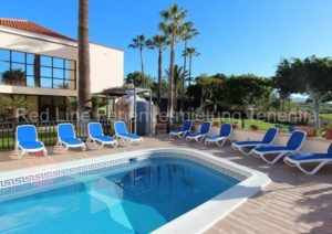 Teneriffa. Luxuriöse Villa mit 10 SZ, beheiztem Pool und riesigem Garten in Chayofa