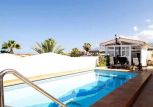 Komfortables Familien Ferienhaus mit beheizten Pool. Teneriffa